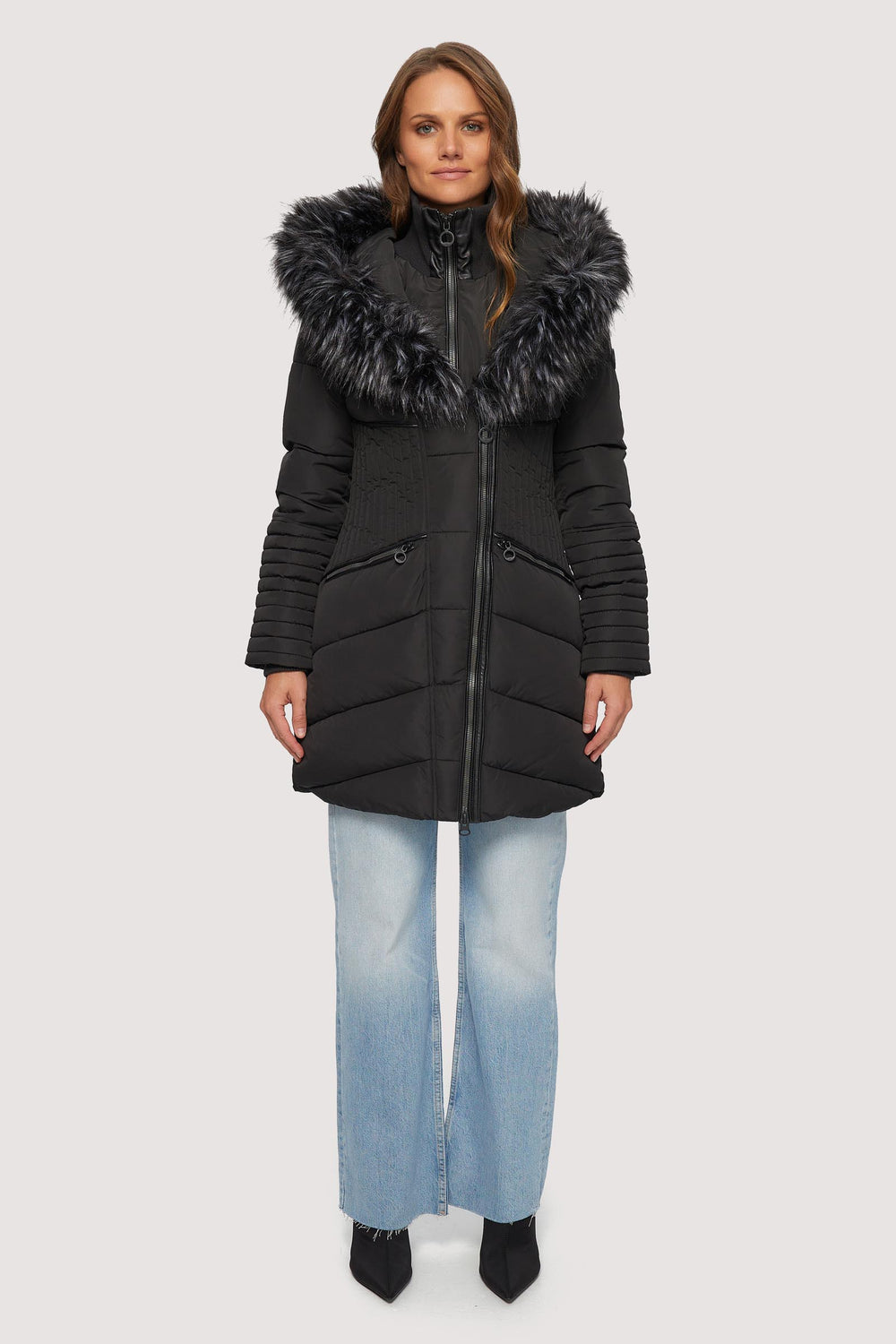 Title: Transforming Down jackets into Cozy Duvets: A Creative Approach to Repurposing Winter Wear