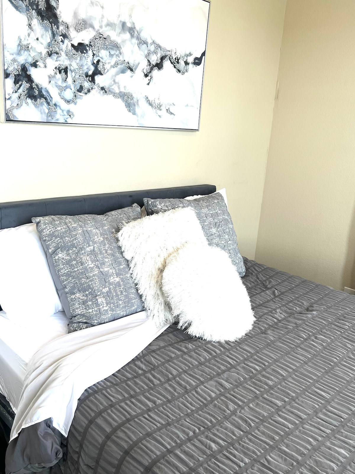 Embrace the Comfort and Luxury of Huiyi down Sleeping Pads: An Exquisite Exploration