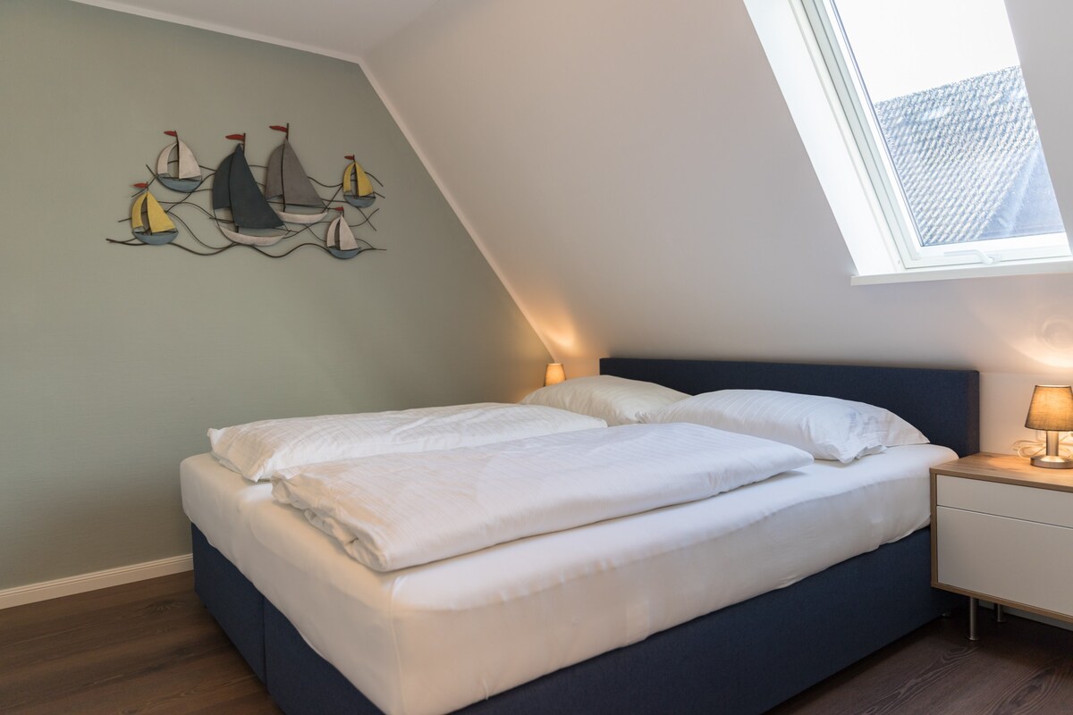Fuhai Down Comforter: A Must-have for Your Bed