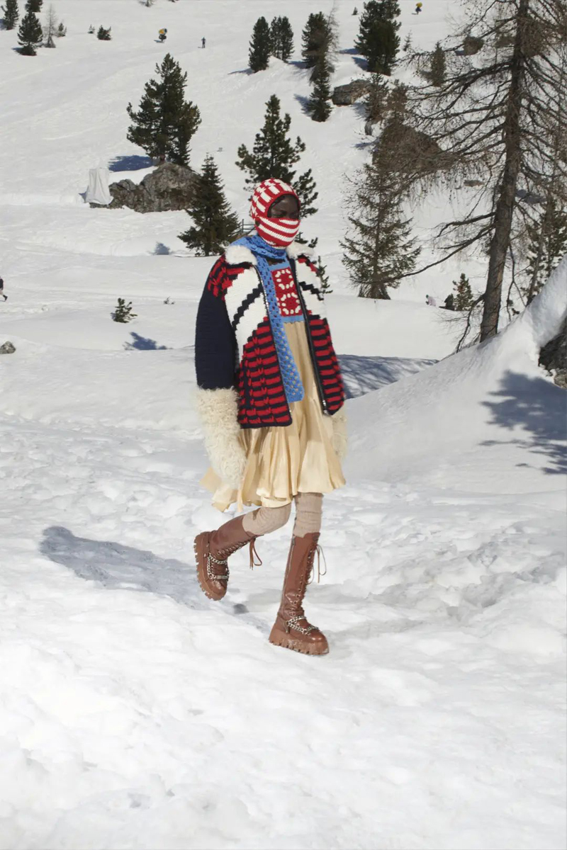 SQUAWFEATHER Duvet: The Ultimate Winter Sleeping Companion