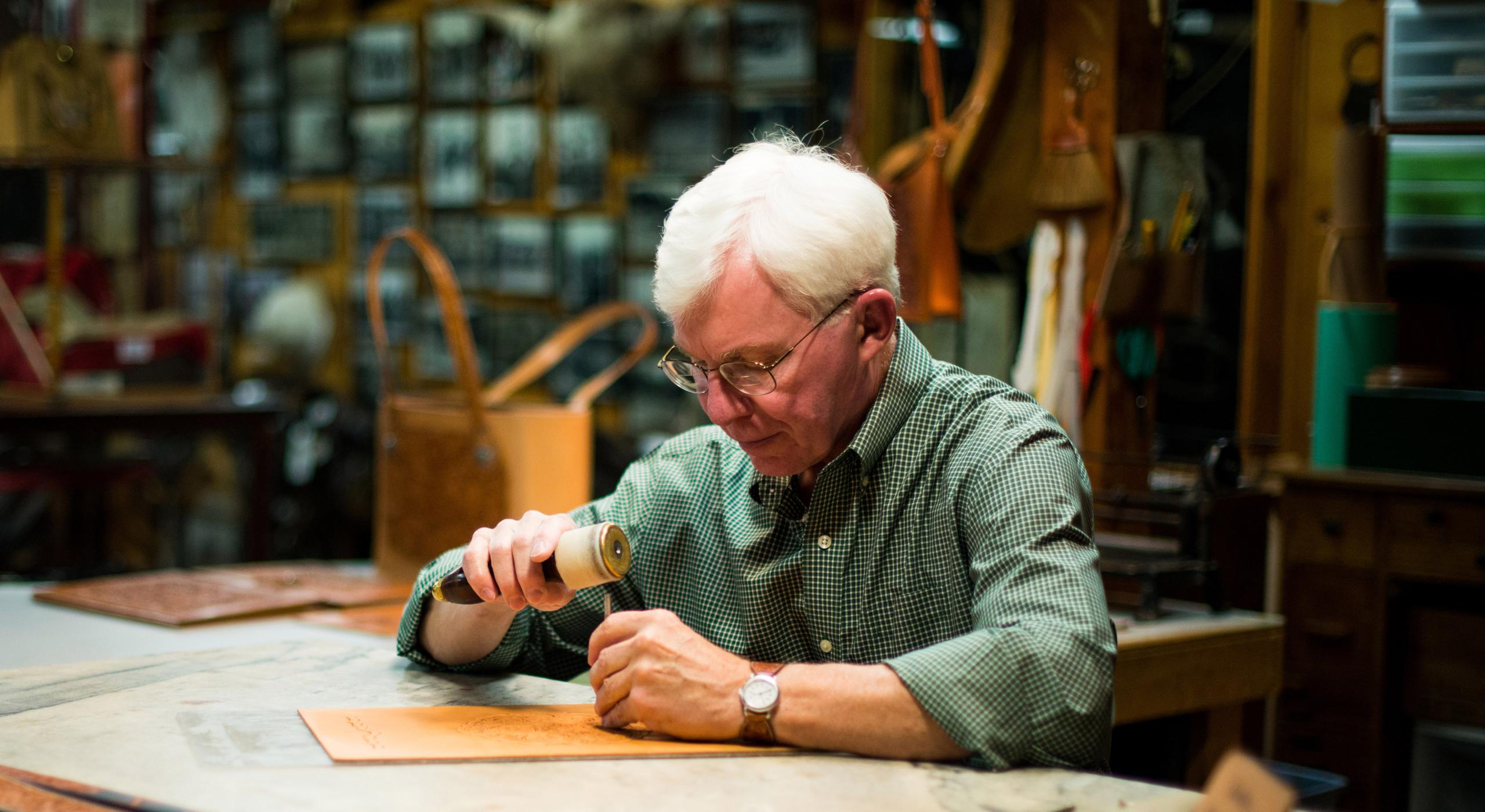Title: The Art of Crafting Downy Feather quilts - A Masterclass in Chicken Feather Quilt Production