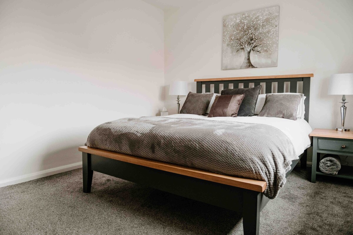 A Feather Bed for a Newlyweds Home