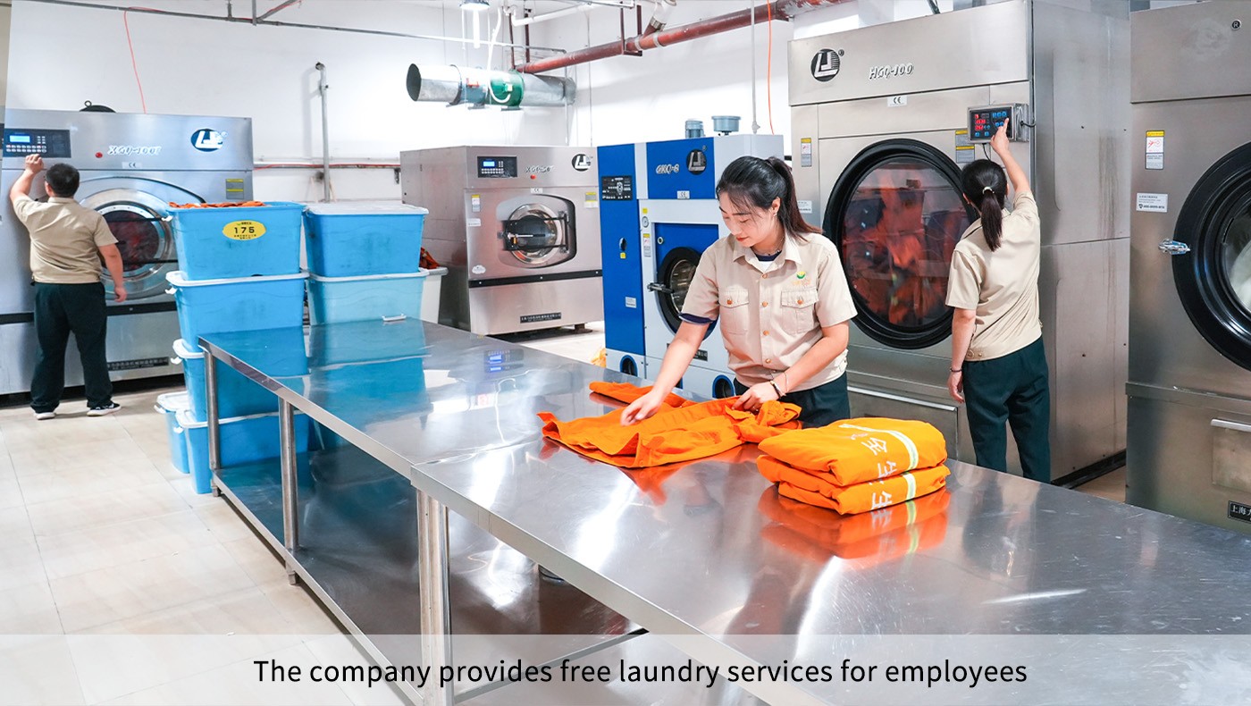 Title: The Art of Cleaning Clothes and Beds: The Role of Laundry Machines in Keeping Our Beddings Fresh and Clean