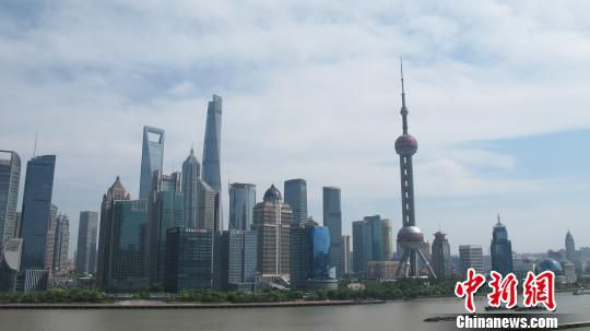 Title: Shanghais Restructuring of Down Comforter Manufacturers: A New Era in the Industry