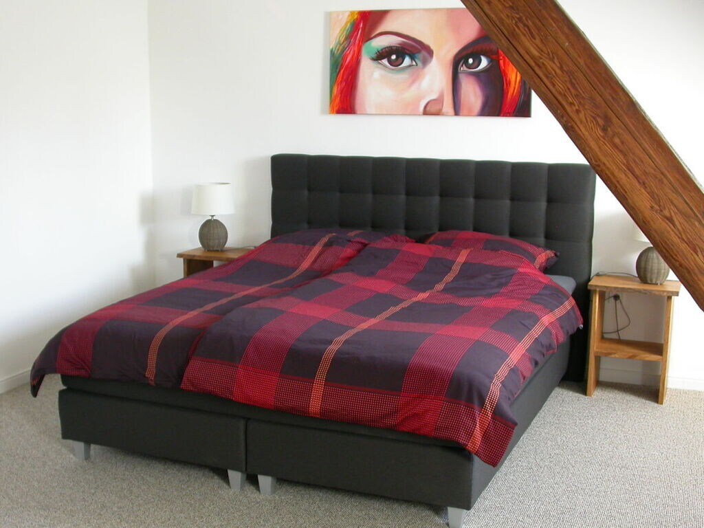 Goose Down Comforter: A Luxurious and Functional Choice for Your Bedroom