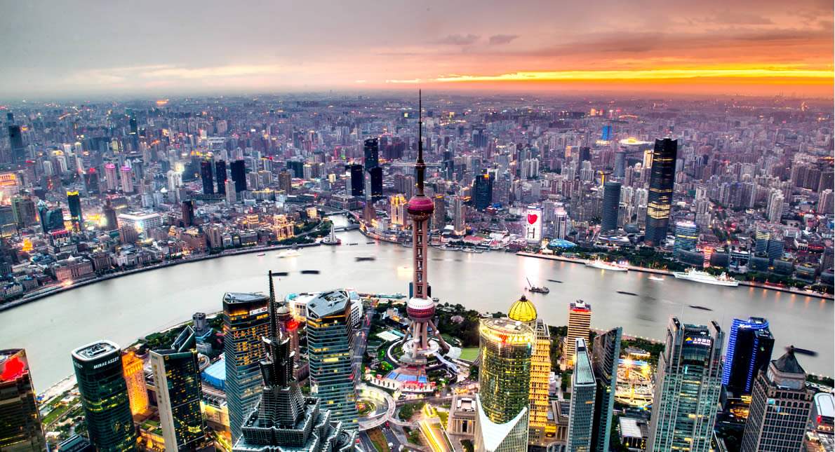 Title: Revitalizing Shanghai Down Comforters: A Price Comparison for Local Customers