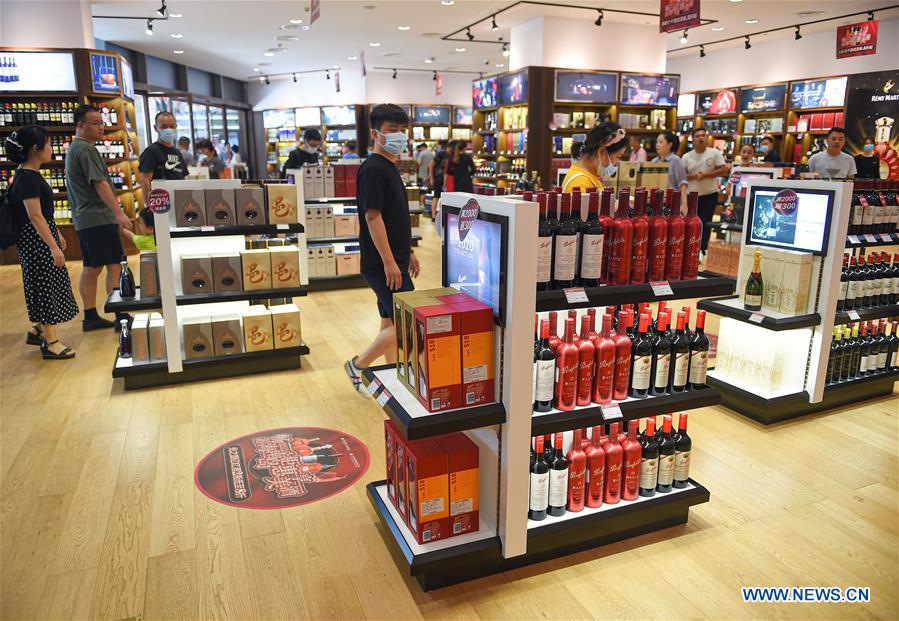 Title: Is Shopping for Down Comforters at Hengdian Cheap?