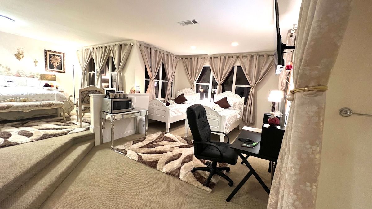 Title: The Luo Lai Yue Xin Down Comforter: A Masterpiece of Luxury and Comfort