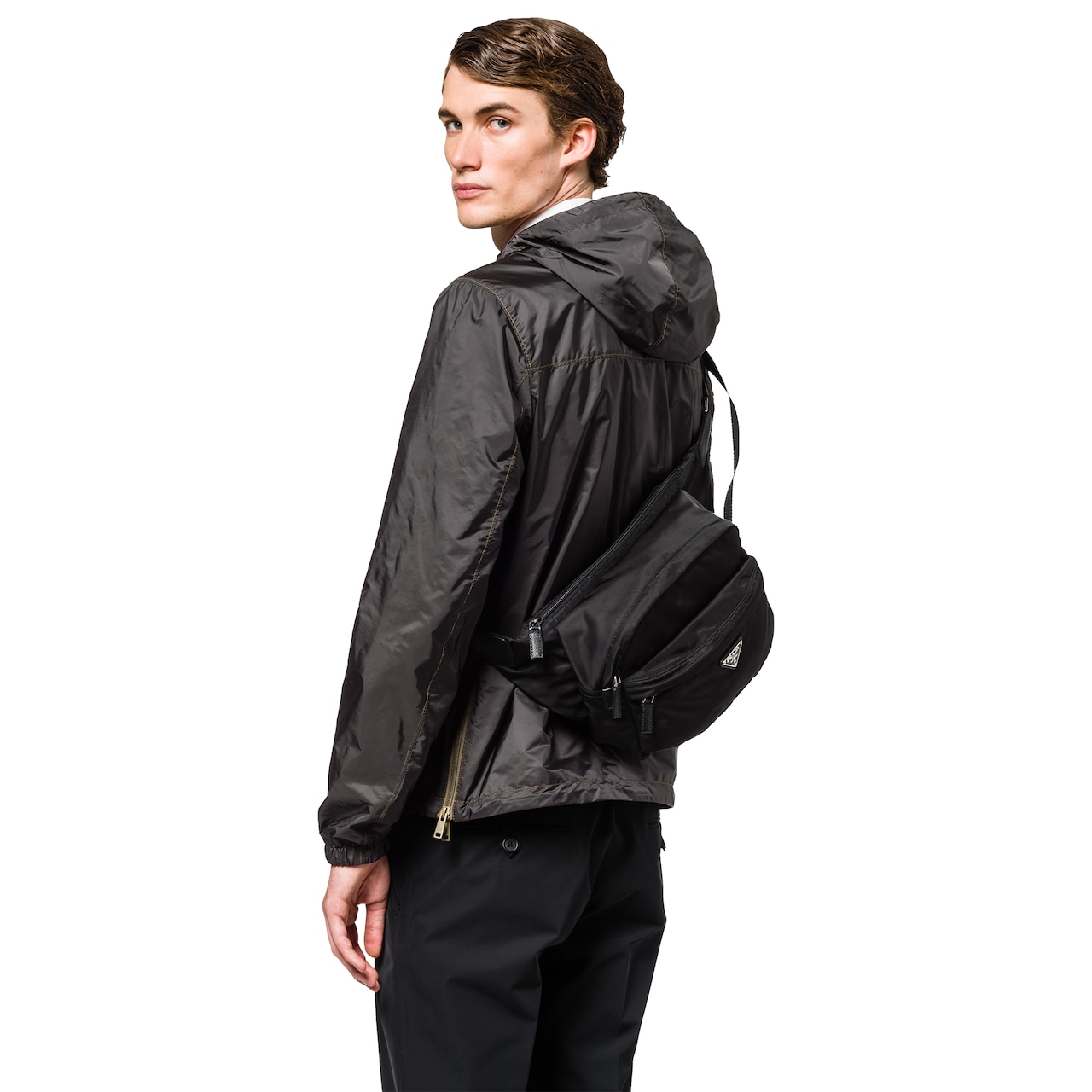 Title: The Name of the Bag to Store Down Jackets