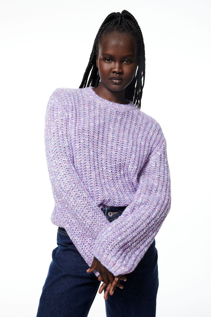 Title: Unparalleled Comfort and Style: The Purple Jasmine Down Blanket