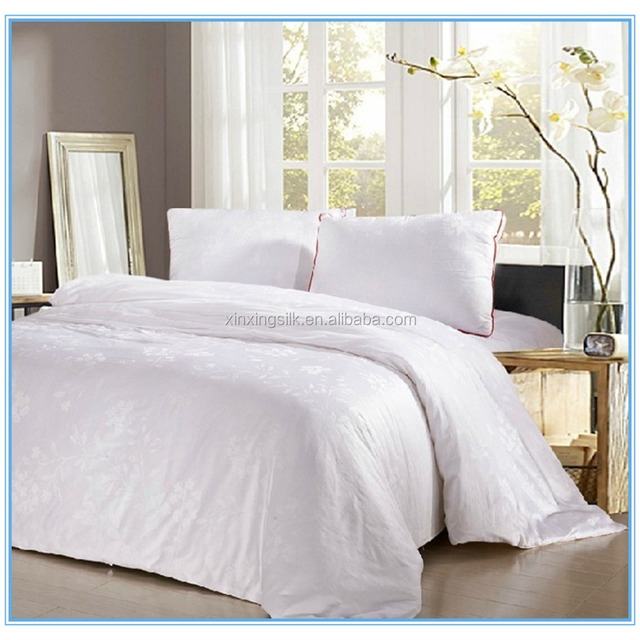 Title: Custom-Made Jingjiang City Sister Liu Down Comforter: A Perfect Blend of Quality and Style