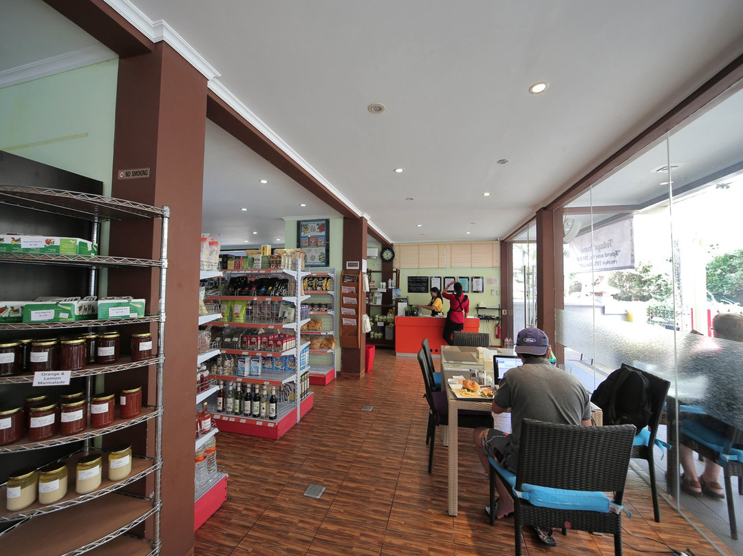 Title: Reviving the Legacy: Discovering the Renovated Pingxiang Down Comforter Shop
