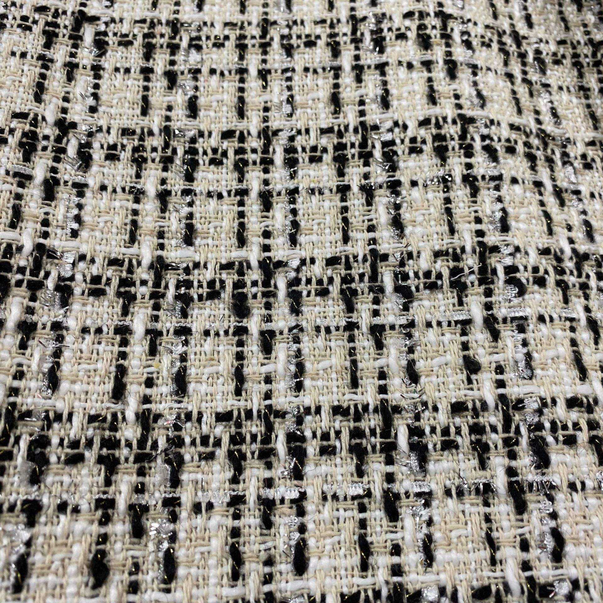 Title: The Processing of Huaibei Duck Feather Blankets