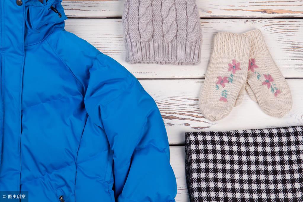 Title: Winter Comfort: The Magic of Duck Down Quilts