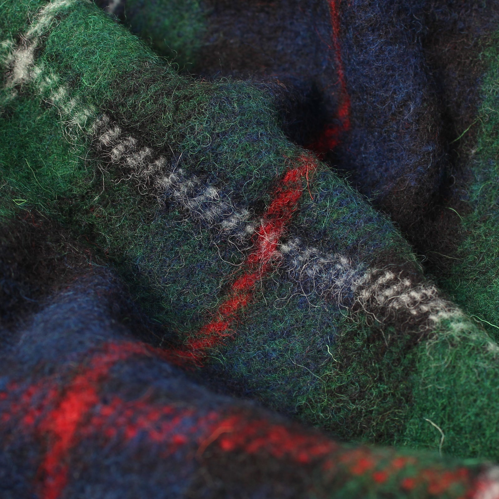Title: The Processing of Lanzhou Duck Feather Blankets