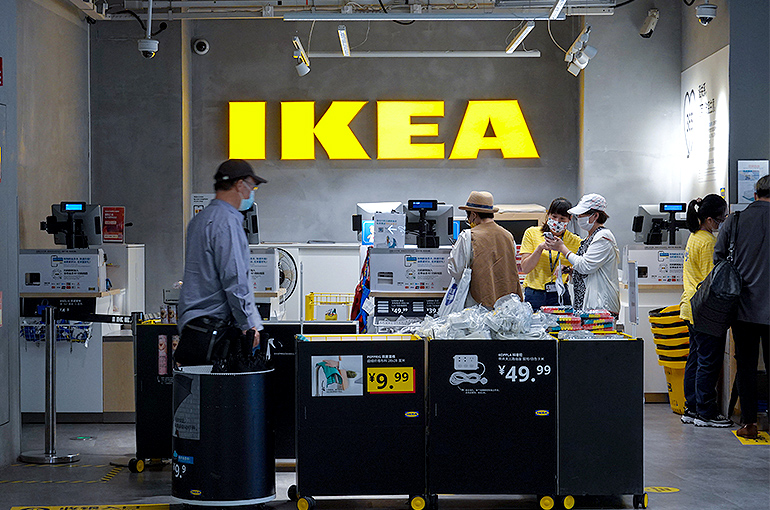 Can IKEA down comforter be washed in a machine? The Cost and More