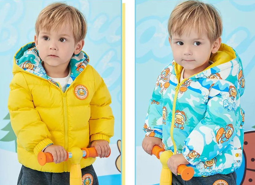 Title: Mengjie Baby Duck Feather Quilt: A Unique and Comforting Gift for Your Little One