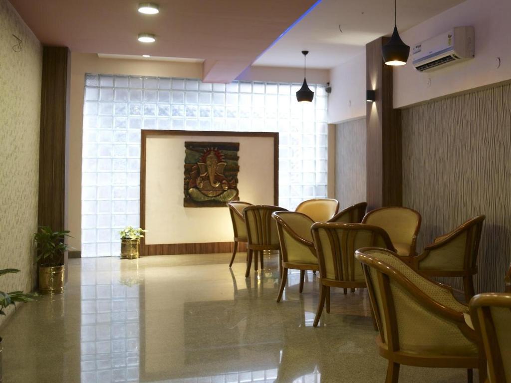 Title: Xiazhen Hotels Down Comforter: A Luxurious Stay for the Winter