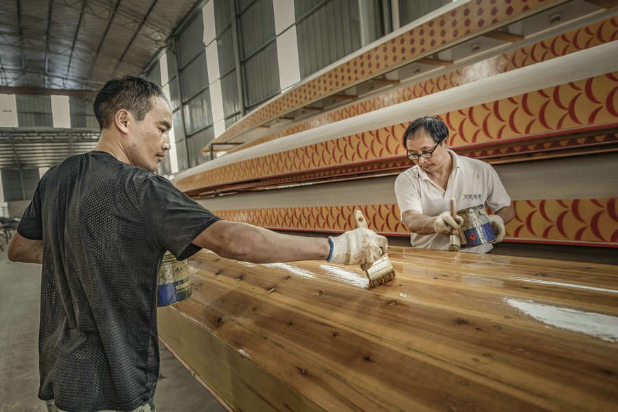 Title: The Unique Art of Making Duvet in Hukou County