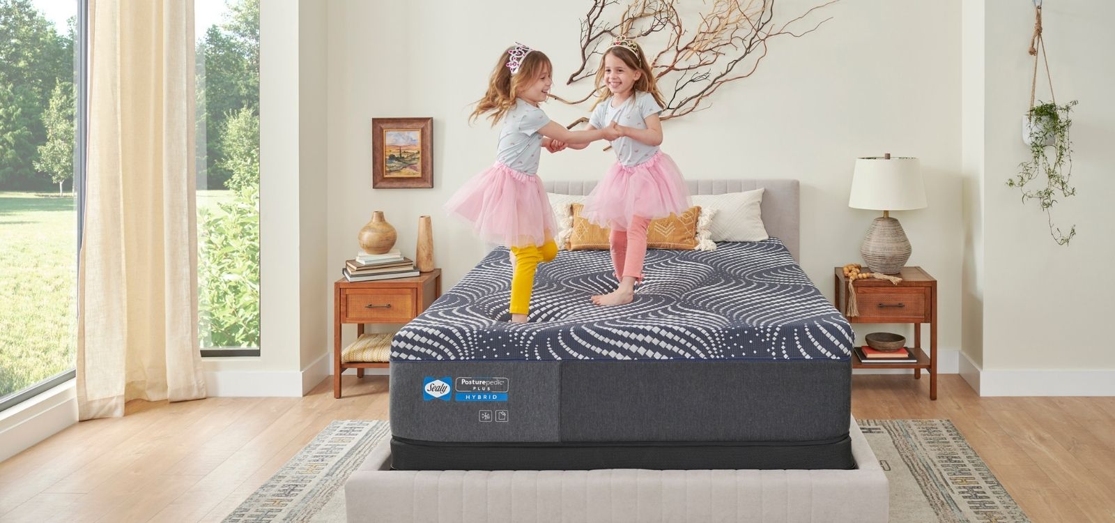 Title: IKEAs 1000-Yuan Duck Feather Blanket: A Worthy Investment for a Comfy Nights Sleep